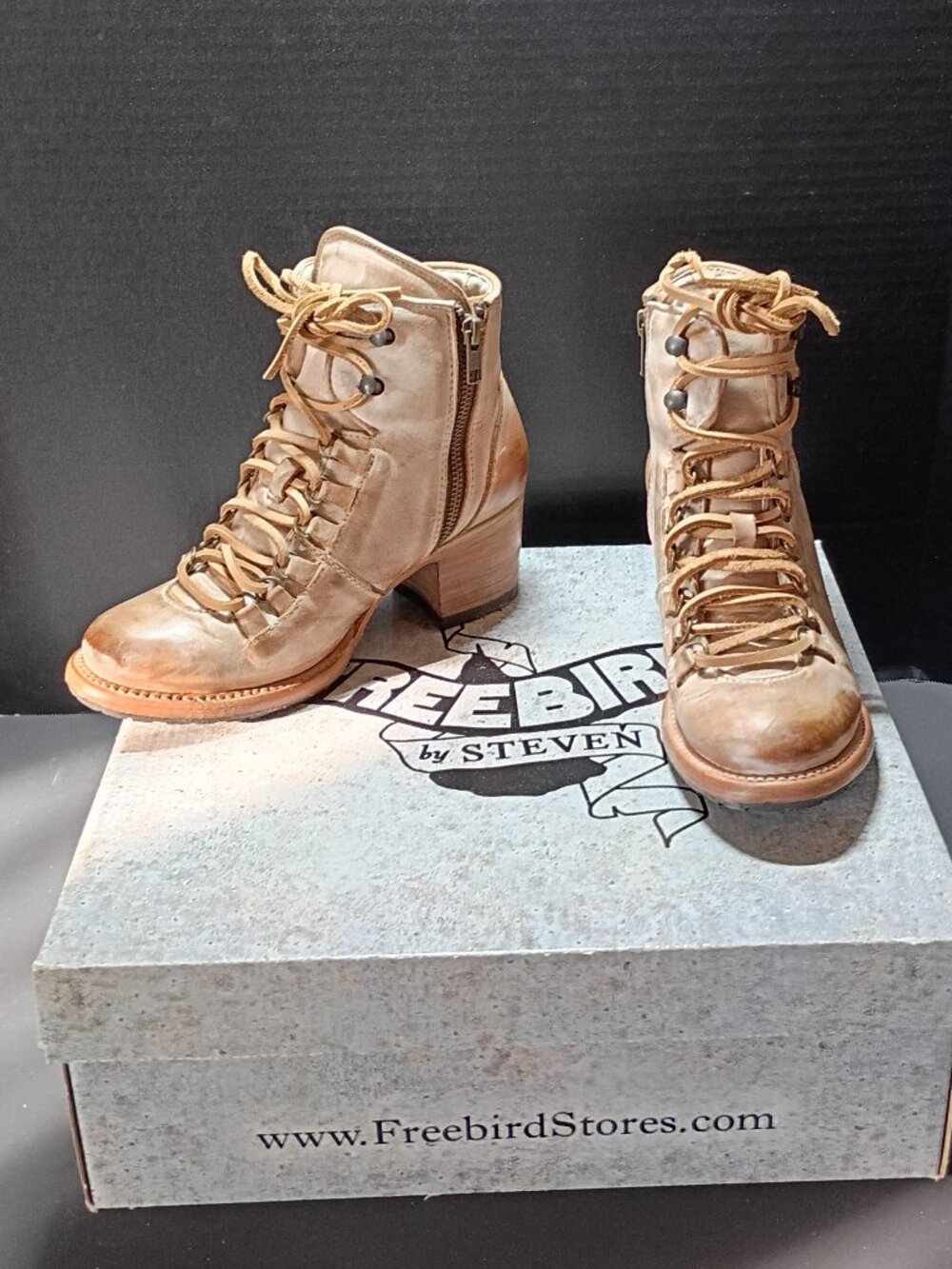 NEW Freebird by Steven Devin Boots 7